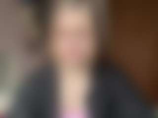 LynetteHuebschman's Live Sex Cam Show