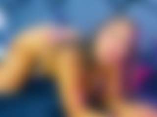 ArianaClaine's Live Sex Cam Show