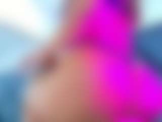 ArianaClaine's Live Sex Cam Show