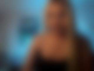Live cam show with ChandaCodere - Blonde Hair Teen (18+) on Milfs Live