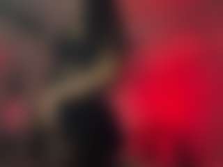 Live cam show with ChandaCodere - Green Eyes on CamwithHer