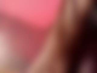 EmmaCamil's Live Sex Cam Show