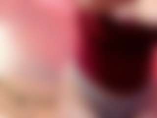 EmmaCamil's Live Sex Cam Show