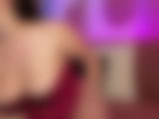 EmmaCamil's Live Sex Cam Show