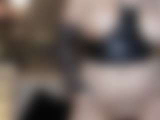 EmmaCamil's Live Sex Cam Show