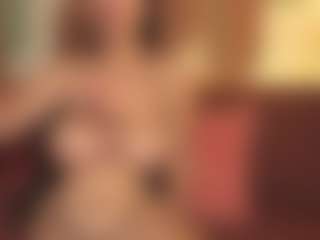 EmmaCamil's Live Sex Cam Show