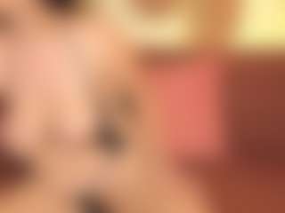 EmmaCamil's Live Sex Cam Show