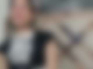 Live-camshow met GemynisCs - Small Tits op Camsoda