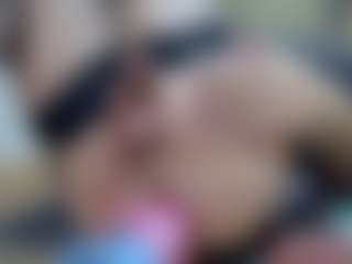 MarthaB's Live Sex Cam Show