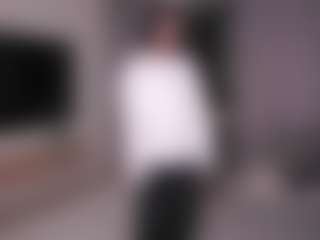 Ave's Live Sex Cam Show