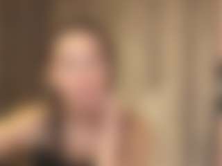 Live cam show with Dina - Small Tits Brown Hair on Camsoda