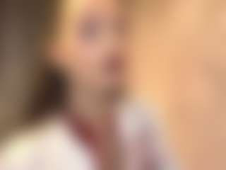 Live cam show with Dina - Flashing on sexylive.show