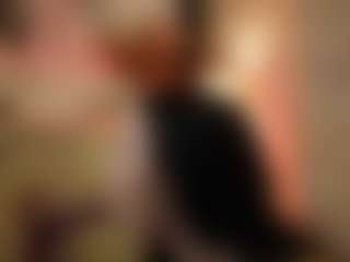 Live cam show with LilyL0u - New BBW on Camming Site