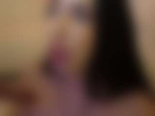 Live cam show with LilyL0u - New Brown Eyes on CamwithHer