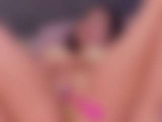 Live cam show with Samara Hale - American Petite on CamSextacy | colombia