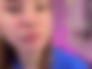 Kira's Live Sex Cam Show