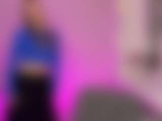 Kira's Live Sex Cam Show