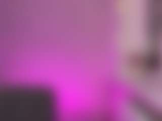 Kira's Live Sex Cam Show