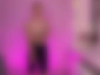 Kira's Live Sex Cam Show