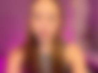 Kira's Live Sex Cam Show