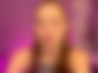 Kira's Live Sex Cam Show