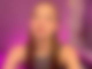 Kira's Live Sex Cam Show