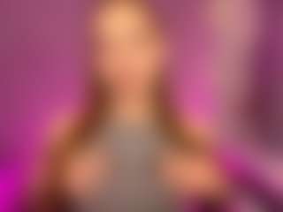 Kira's Live Sex Cam Show