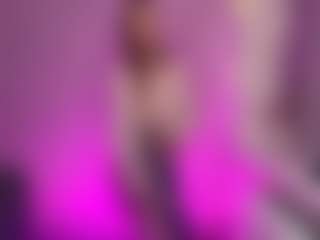 Kira's Live Sex Cam Show