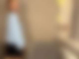 Kira's Live Sex Cam Show
