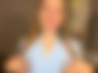 Kira's Live Sex Cam Show