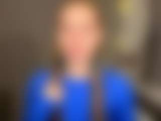 Kira's Live Sex Cam Show