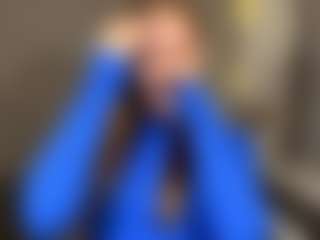 Kira's Live Sex Cam Show