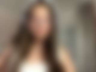 Live cam show with Julia - Young Adult on xplaylive.com