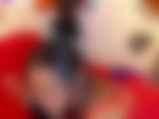 Live cam show with ZuriBloom - New Brown Eyes on xplaylive.com