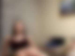 KiraLuxe1's Live Sex Cam Show