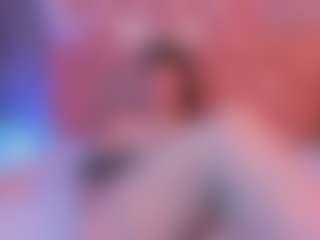 Live cam show with Lia Midnight - Brown Eyes on Gym Cam Girls