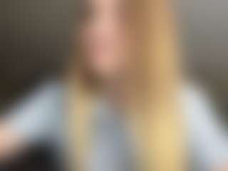 Live cam show with Emma - Cute on CamwithHer