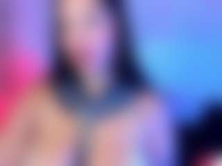 Live cam show with Danna - Amateur Curvy on Chatstar
