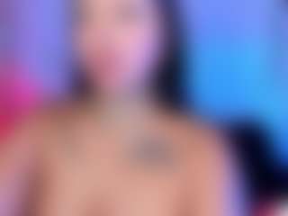 Live cam show with Danna - Shaved Pussy on CamClone