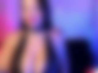 Live cam show with Danna - Fingers on Fapmatic.com