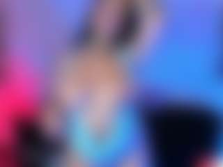 Live cam show with Danna - Latina Teen (18+) on Camsoda