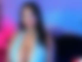 Live cam show with Danna - Grandes Tetas on Stripli.com