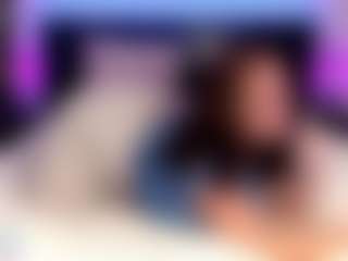 Live cam show with Crystal Cream - Curvy on CamClone