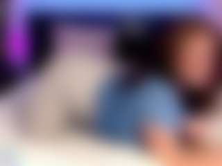 Live cam show with Crystal Cream - Fucking on CamwithHer
