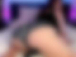 Crystal Cream MILF webcam performer live streaming