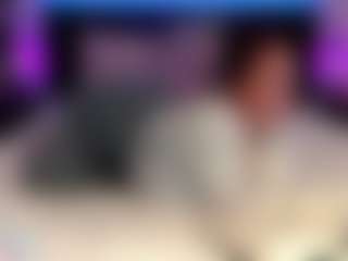 Crystal Cream MILF webcam performer live streaming
