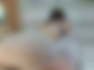 Live cam show with sammyboom - Brown Hair Petite on Milfs Live