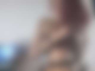 farahmoans4u2 MILF webcam performer live streaming