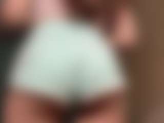 LurlineChalmers's Live Sex Cam Show