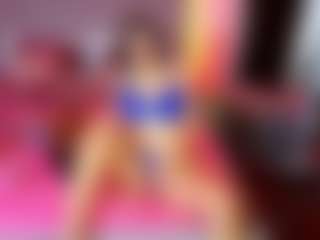 Live cam show with RositaRae - Green Eyes on StripNow